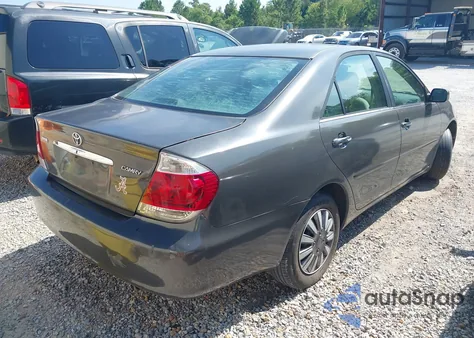 2005 Toyota Camry Std z USA, uszkodzony, nr VIN 4T1BE32K05U515277